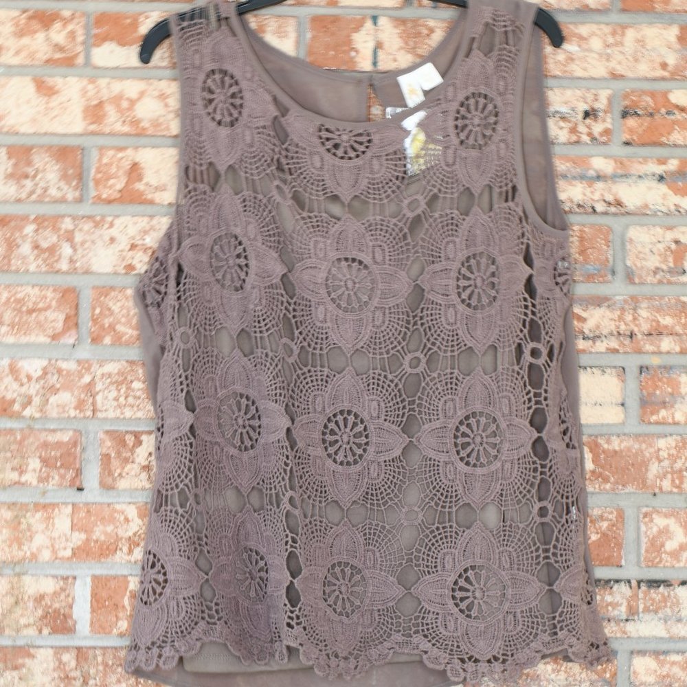 ADIVA Sleeveless Top - Picture 2 of 5